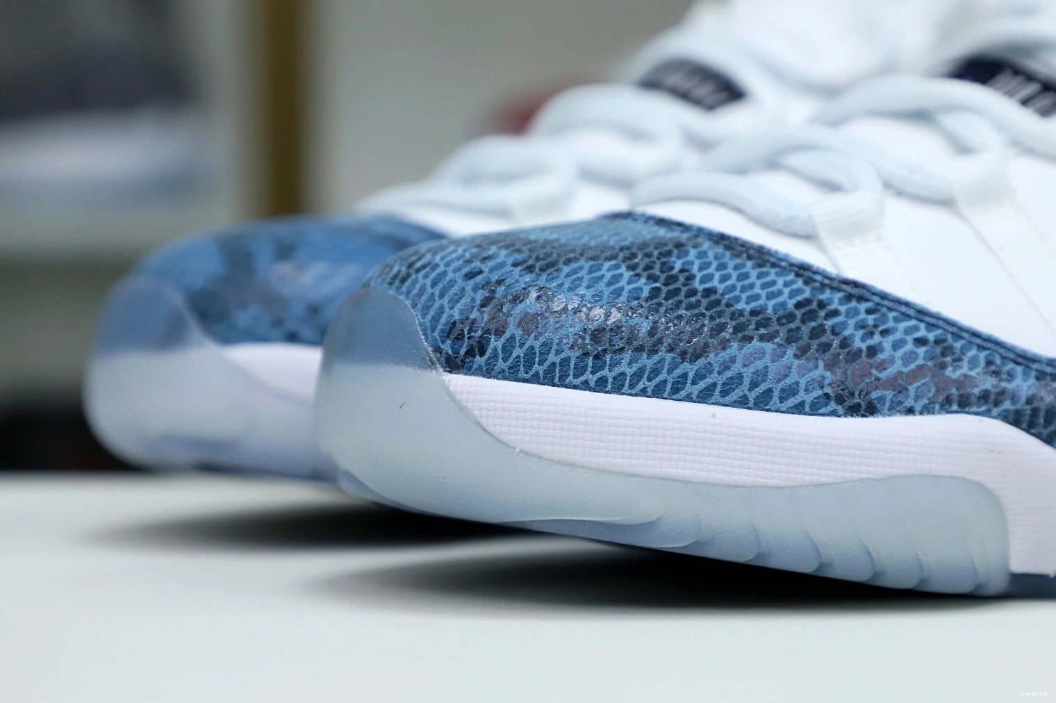 Jordan Jordan 11 “navy snakeskin” Air 0806